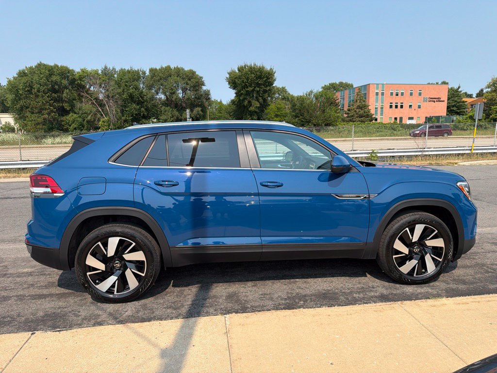 Certified 2026 Volkswagen Atlas Cross Sport SE AWD/4WD image 9