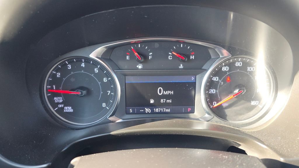 Used 2023 GMC Terrain SLT w/ LPO, Floor Liner Package image 17