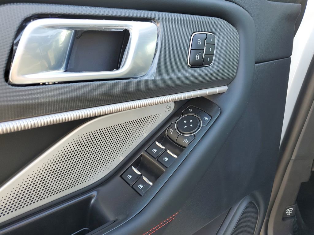 New 2026 Ford Explorer ST w/ Sun And Sound Package image 11