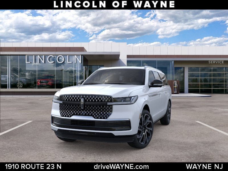 New 2026 Lincoln Navigator L Reserve AWD/4WD image 2