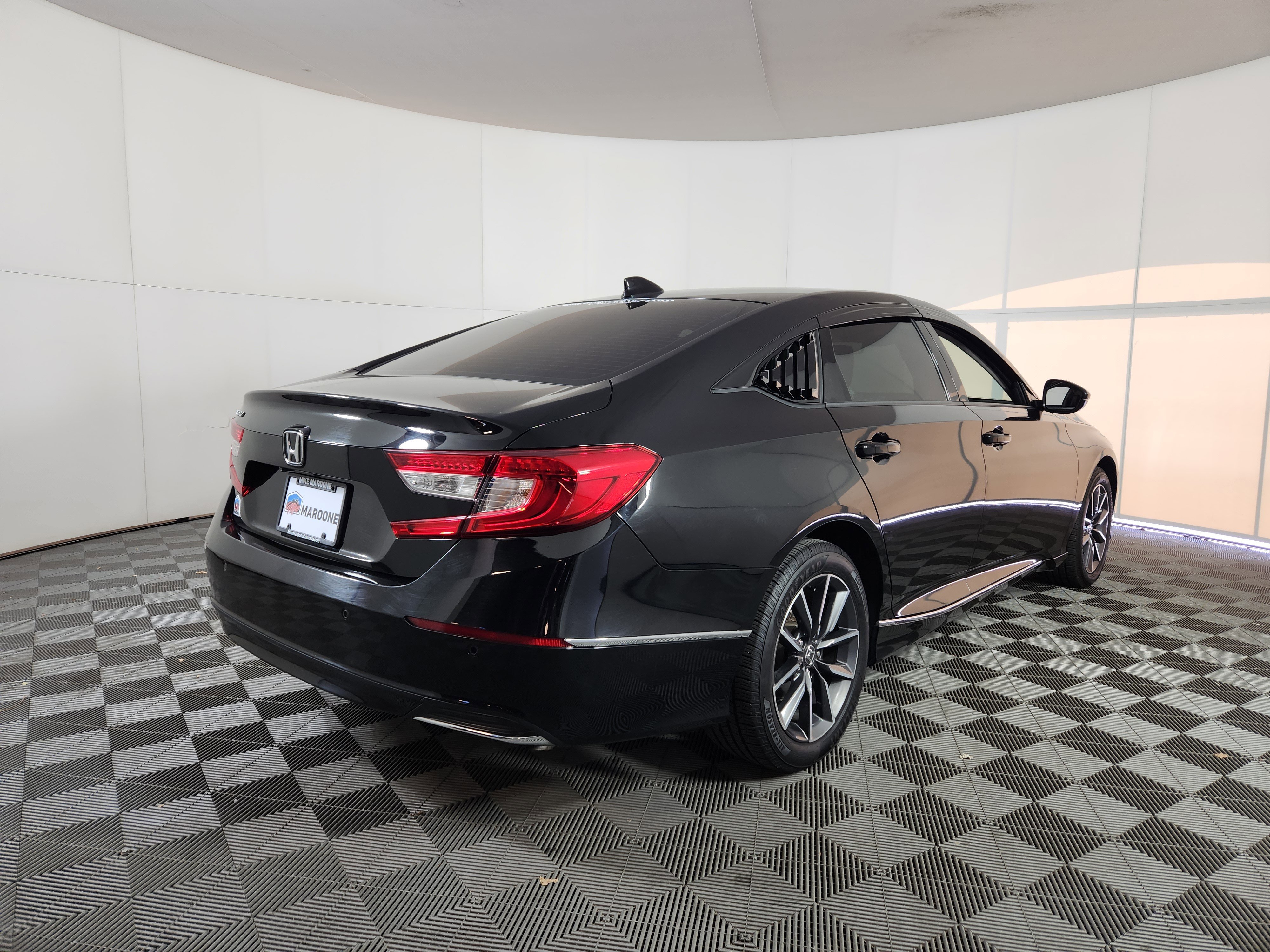 Used 2021 Honda Accord EX-L image 7