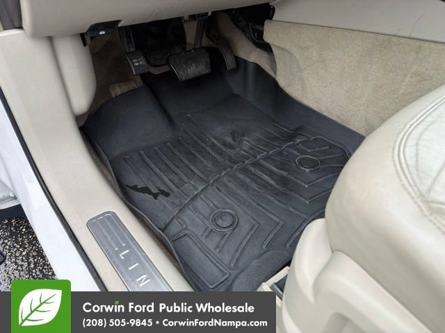 Used 2013 Lincoln MKX AWD image 25