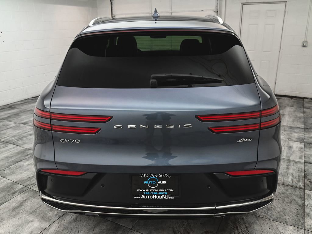 Used 2026 Genesis GV70 2.5T image 5