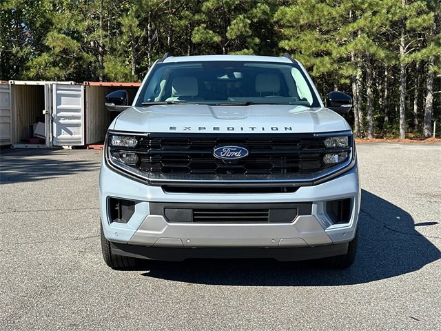 New 2025 Ford Expedition Max Platinum w/ Platinum Ultimate Package image 2
