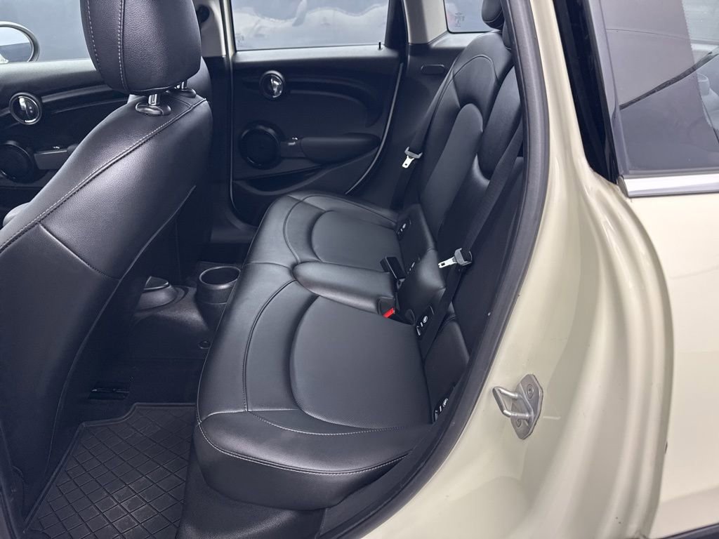 Used 2020 MINI Cooper 4-Door Hardtop FWD image 14