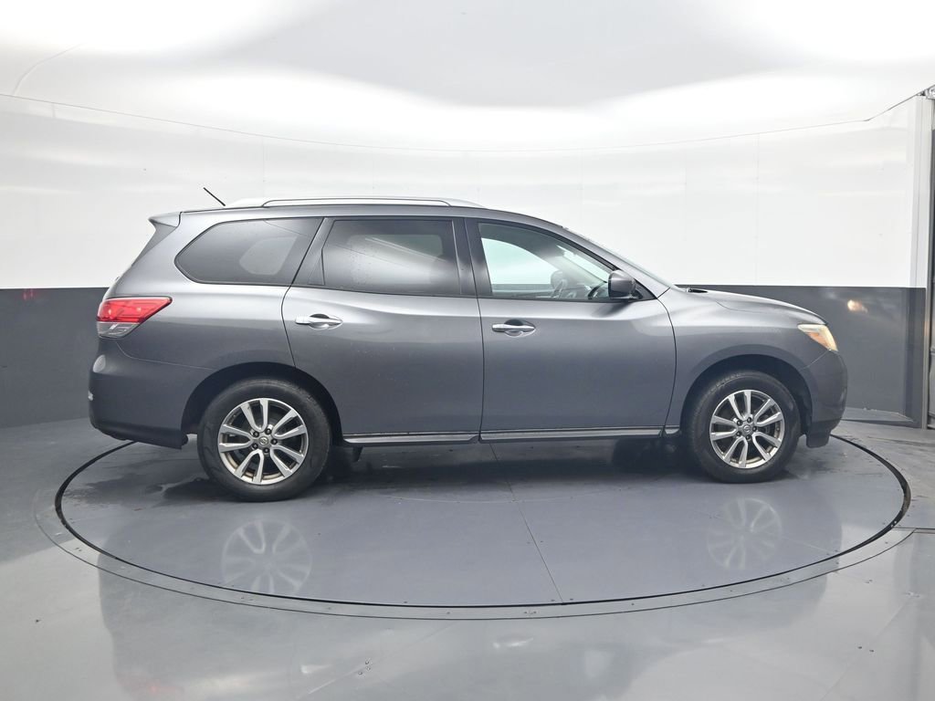 Used 2016 Nissan Pathfinder S image 8