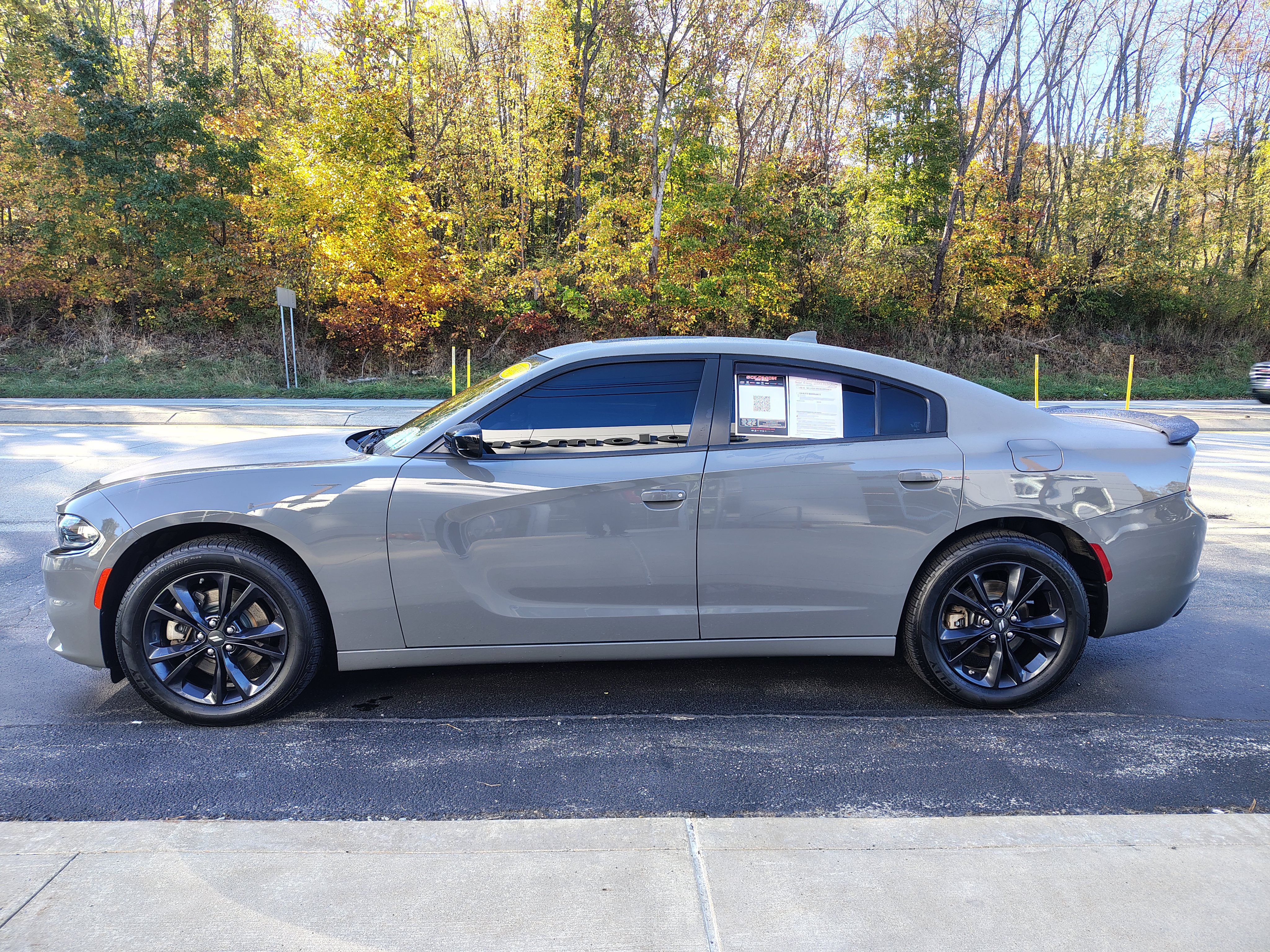 Certified 2023 Dodge Charger SXT w/ Blacktop Package AWD/4WD image 6
