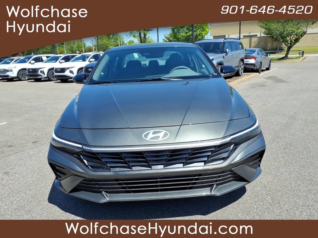 New 2026 Hyundai Elantra Sport FWD image 8