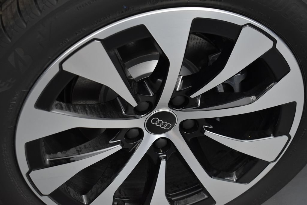 New 2026 Audi Q3 quattro 2.0T AWD/4WD image 21