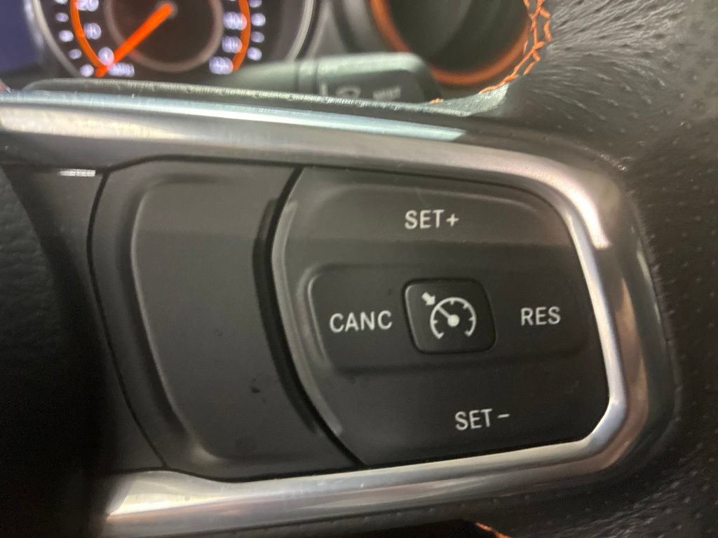 Used 2023 Jeep Gladiator Mojave AWD/4WD image 25