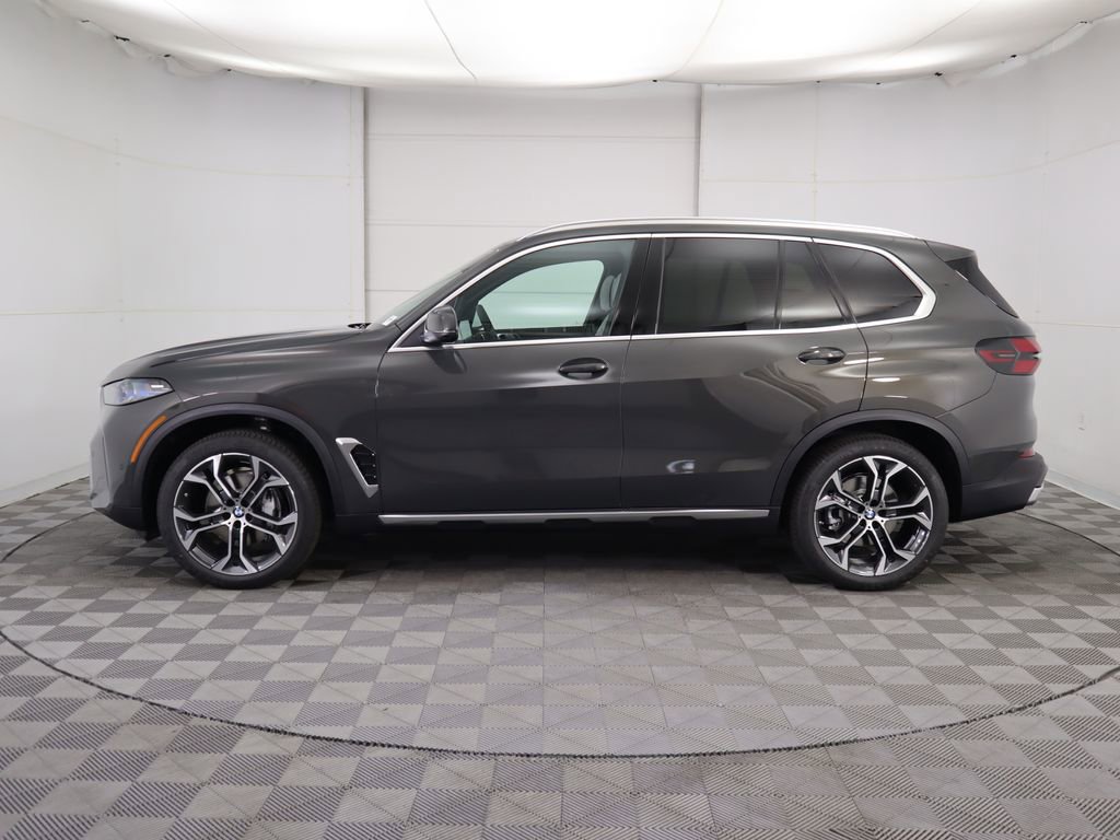 New 2026 BMW X5 sDrive40i w/ Climate Comfort Package image 8