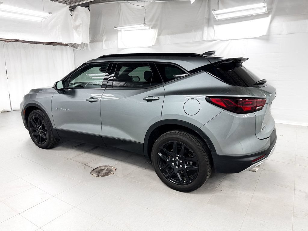 Used 2023 Chevrolet Blazer LT w/ Convenience Package FWD image 3