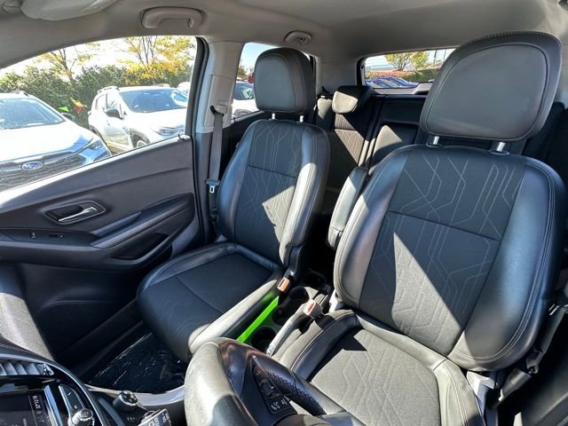 Used 2021 Chevrolet Trax LT w/ Redline Edition image 24