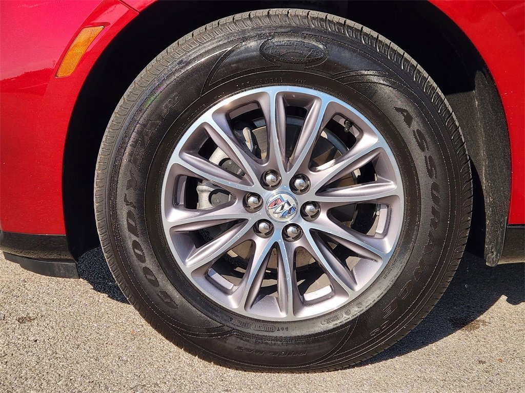 Used 2024 Buick Enclave Premium image 11