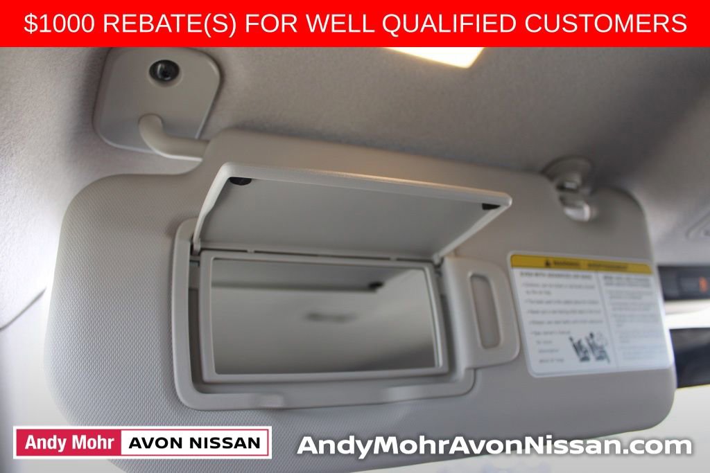 New 2026 Nissan Kicks SR image 32