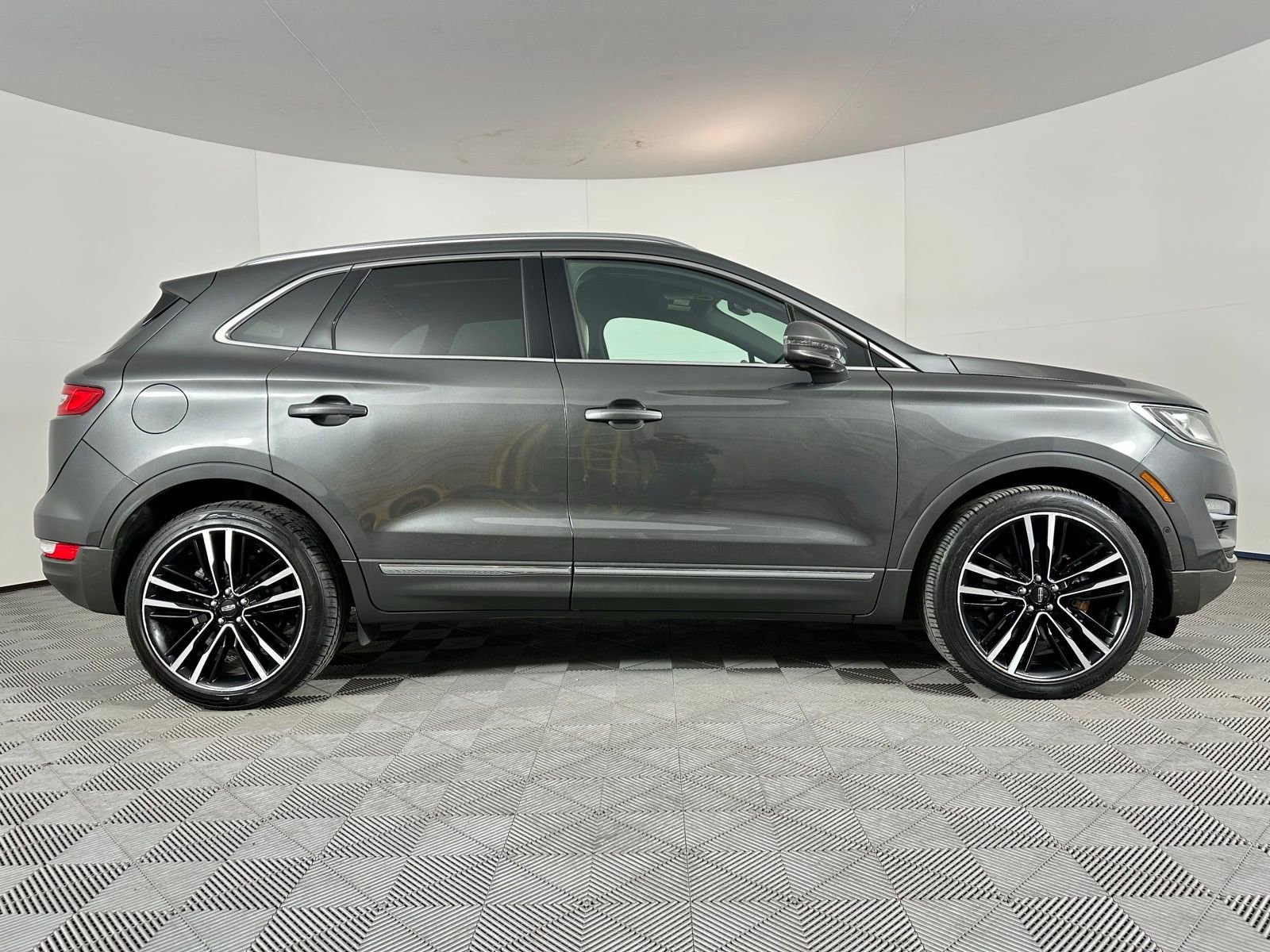 Used 2018 Lincoln MKC Reserve image 28