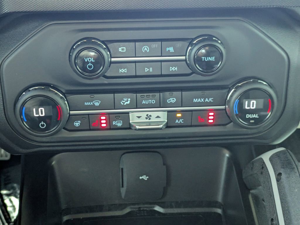 Used 2021 Ford Bronco First Edition AWD/4WD image 24