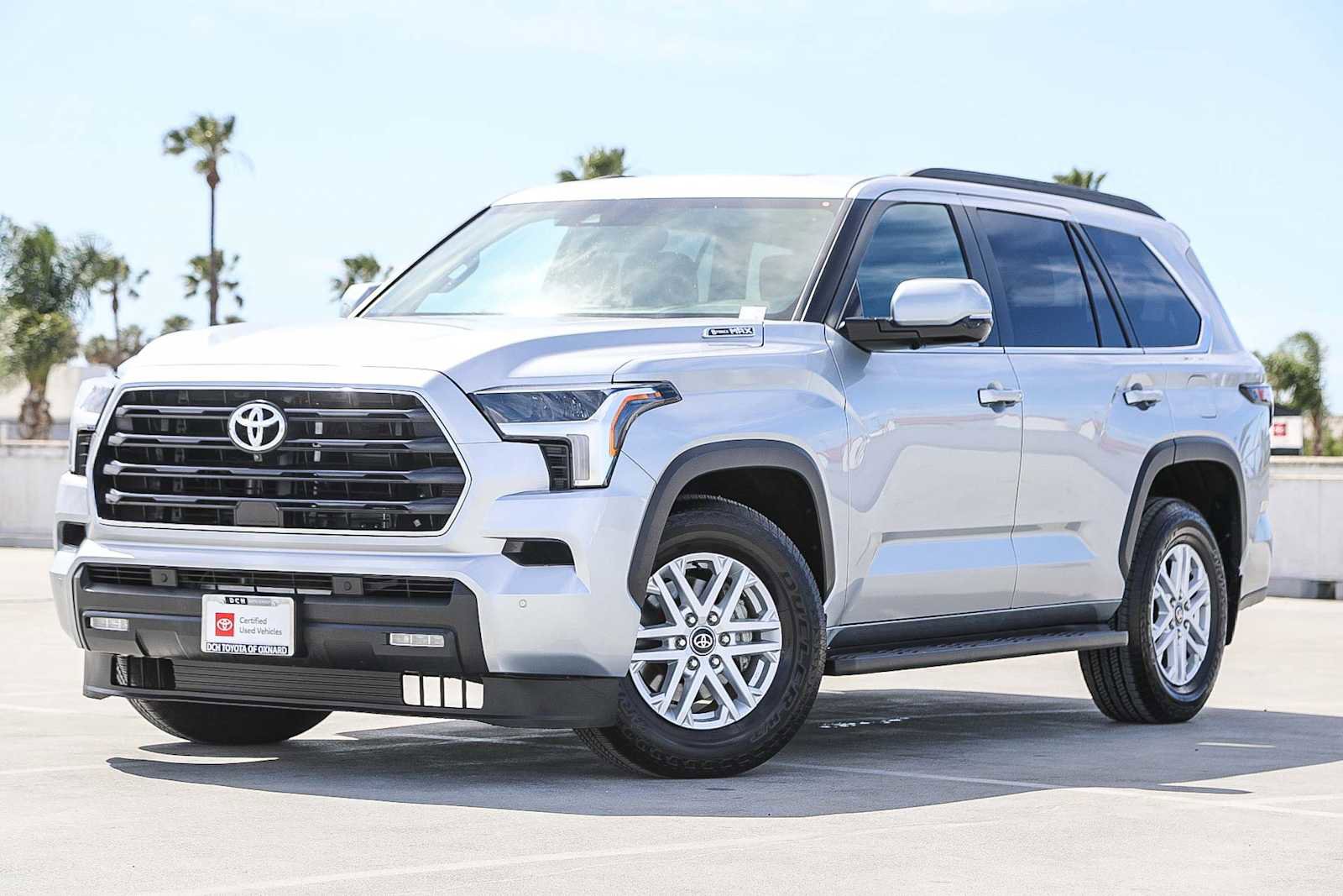 Certified 2025 Toyota Sequoia SR5 image 1