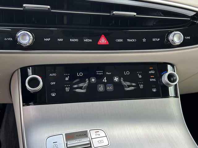 New 2026 Genesis GV70 2.5T Advanced AWD/4WD image 14