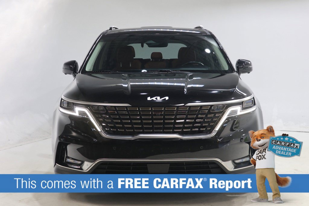 Used 2023 Kia Carnival SX Prestige FWD image 2