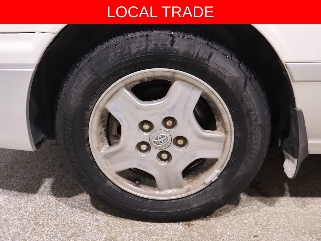 Used 2001 Toyota Camry LE FWD image 14