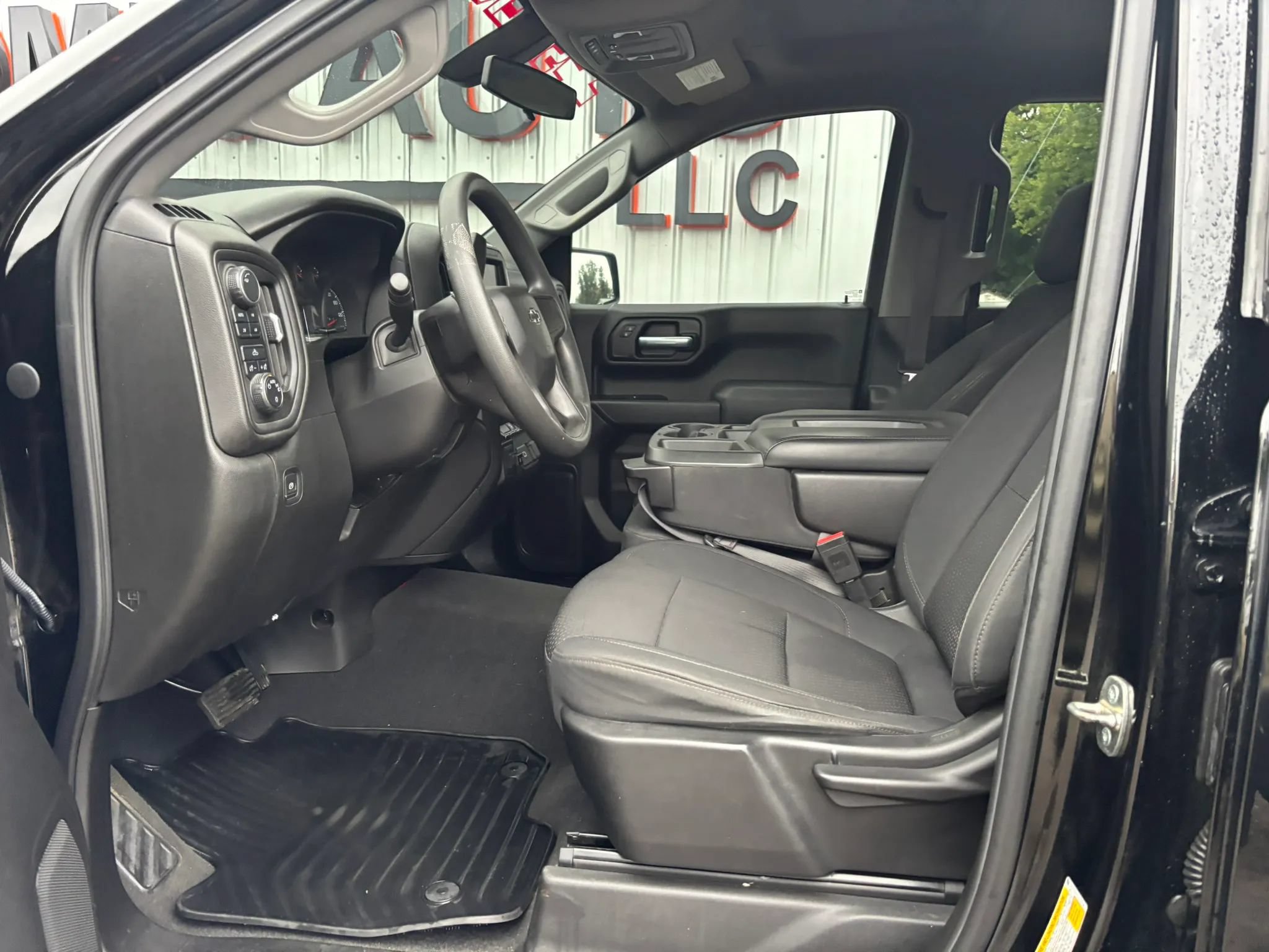 Used 2020 Chevrolet Silverado 1500 Custom Trail Boss w/ Custom Convenience Package AWD/4WD image 20