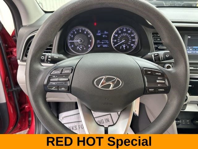Used 2019 Hyundai Elantra SE image 16