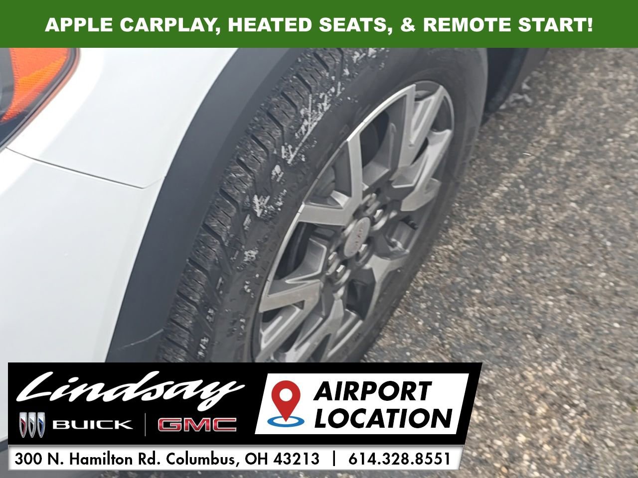 Used 2023 GMC Acadia SLE w/ Driver Convenience Package image 4