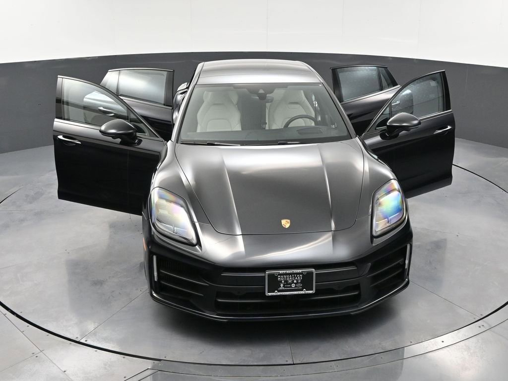 Certified 2025 Porsche Panamera 4 AWD/4WD image 32