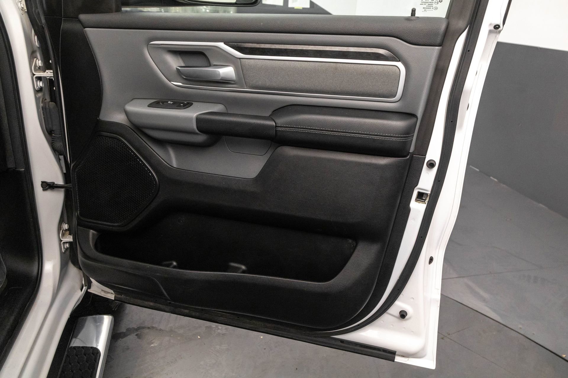 Used 2020 RAM 1500 Big Horn AWD/4WD image 41