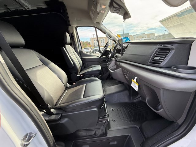 New 2026 Ford Transit 250 148 Medium Roof w/ Load Area Protection Package image 15
