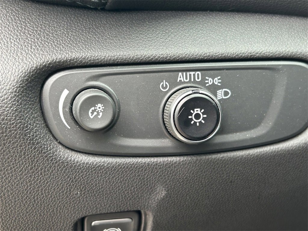 Used 2022 Chevrolet Blazer LT w/ Sound & Technology Package image 27