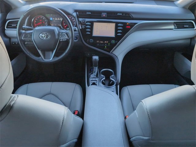 Used 2018 Toyota Camry XSE image 19