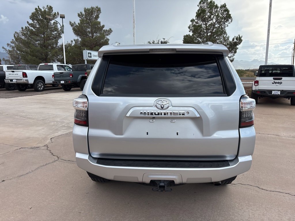 Used 2015 Toyota 4Runner image 6