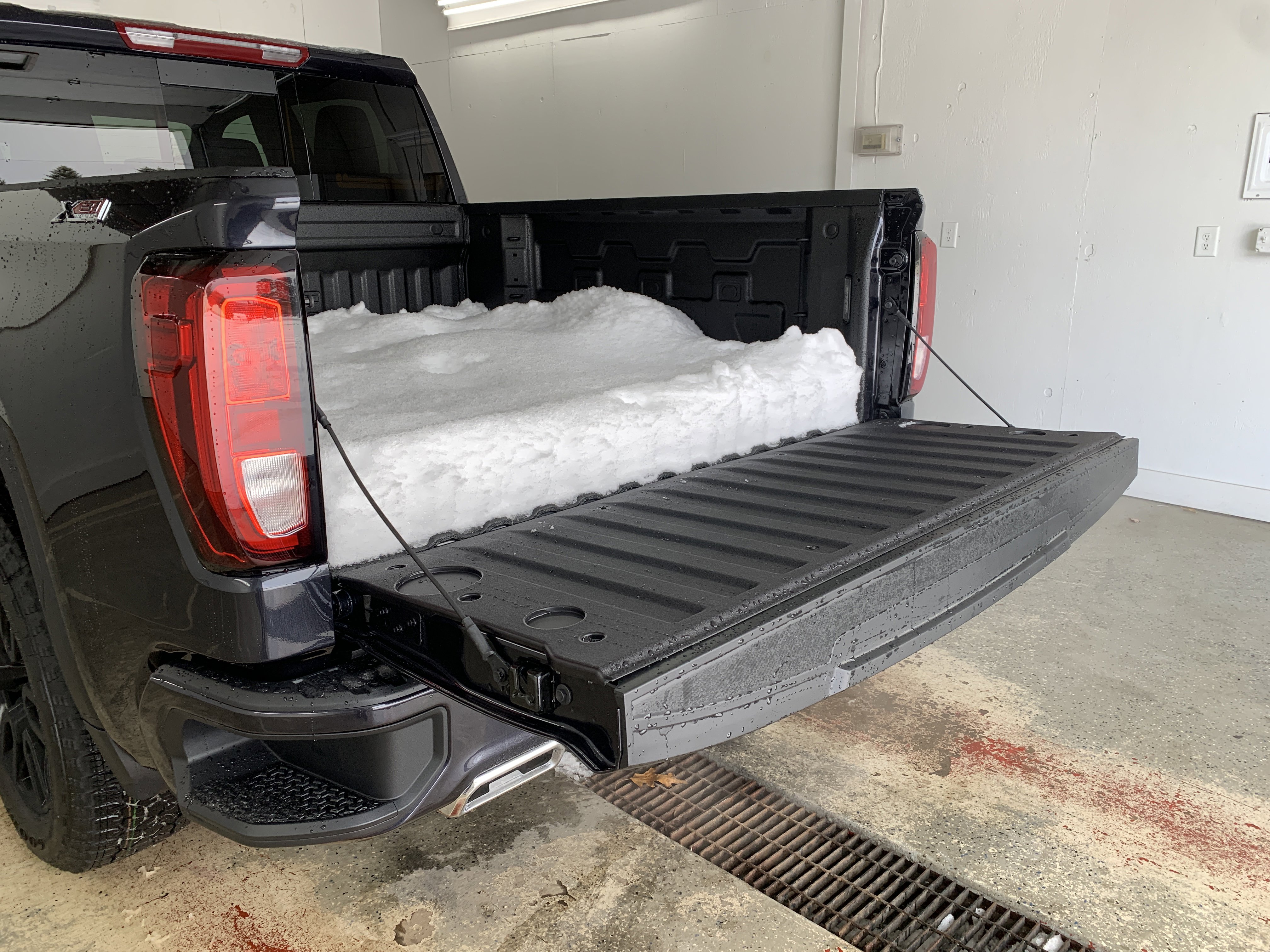 New 2026 GMC Sierra 1500 Elevation image 8