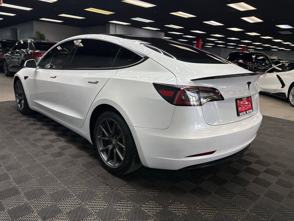 Used 2020 Tesla Model 3 Standard Range Plus RWD image 8