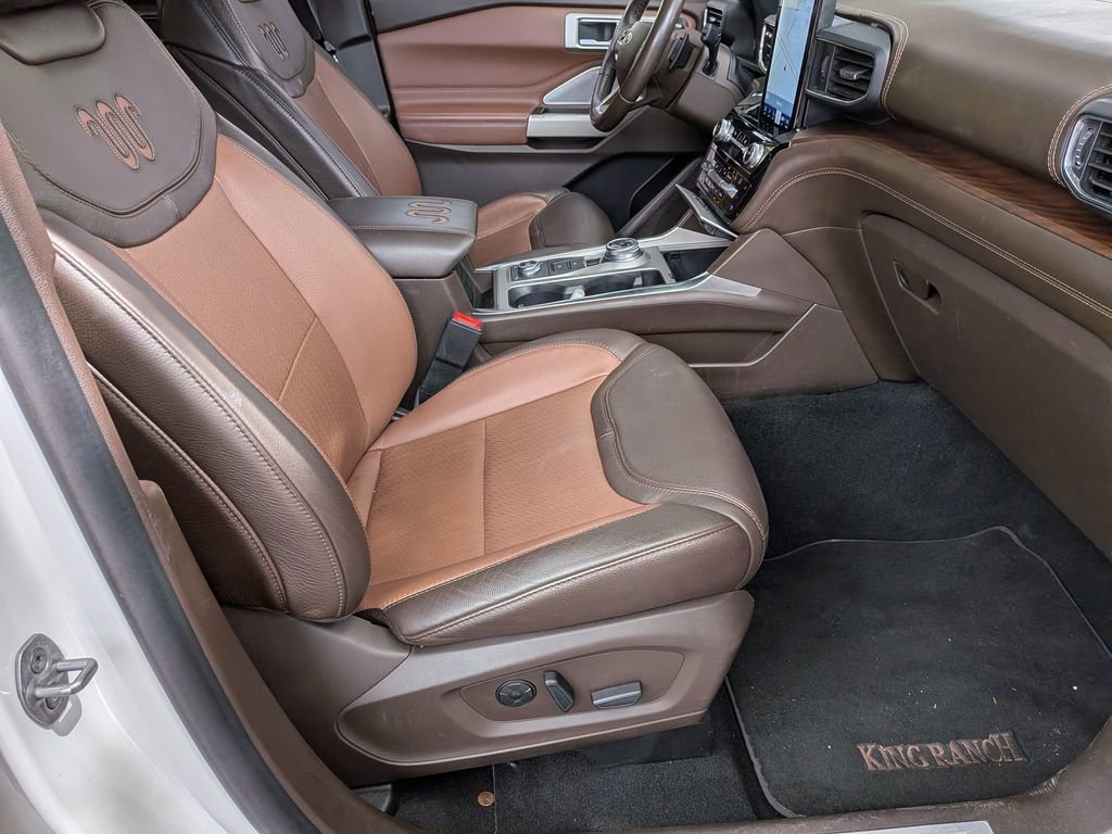 Used 2021 Ford Explorer King Ranch w/ Premium Technology Package AWD/4WD image 32