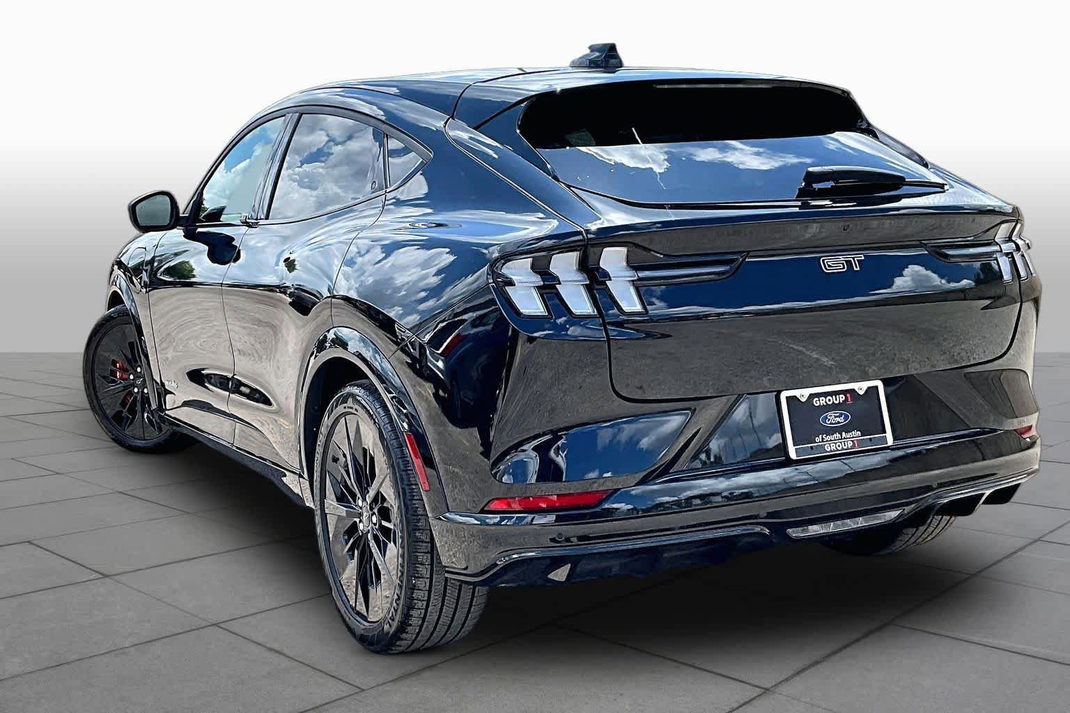 Used 2025 Ford Mustang Mach-E GT AWD/4WD image 15