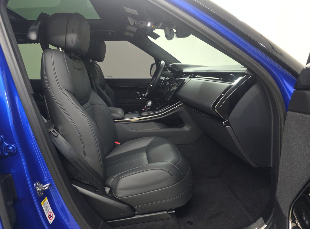 Used 2025 Land Rover Range Rover Sport Autobiography AWD/4WD image 8