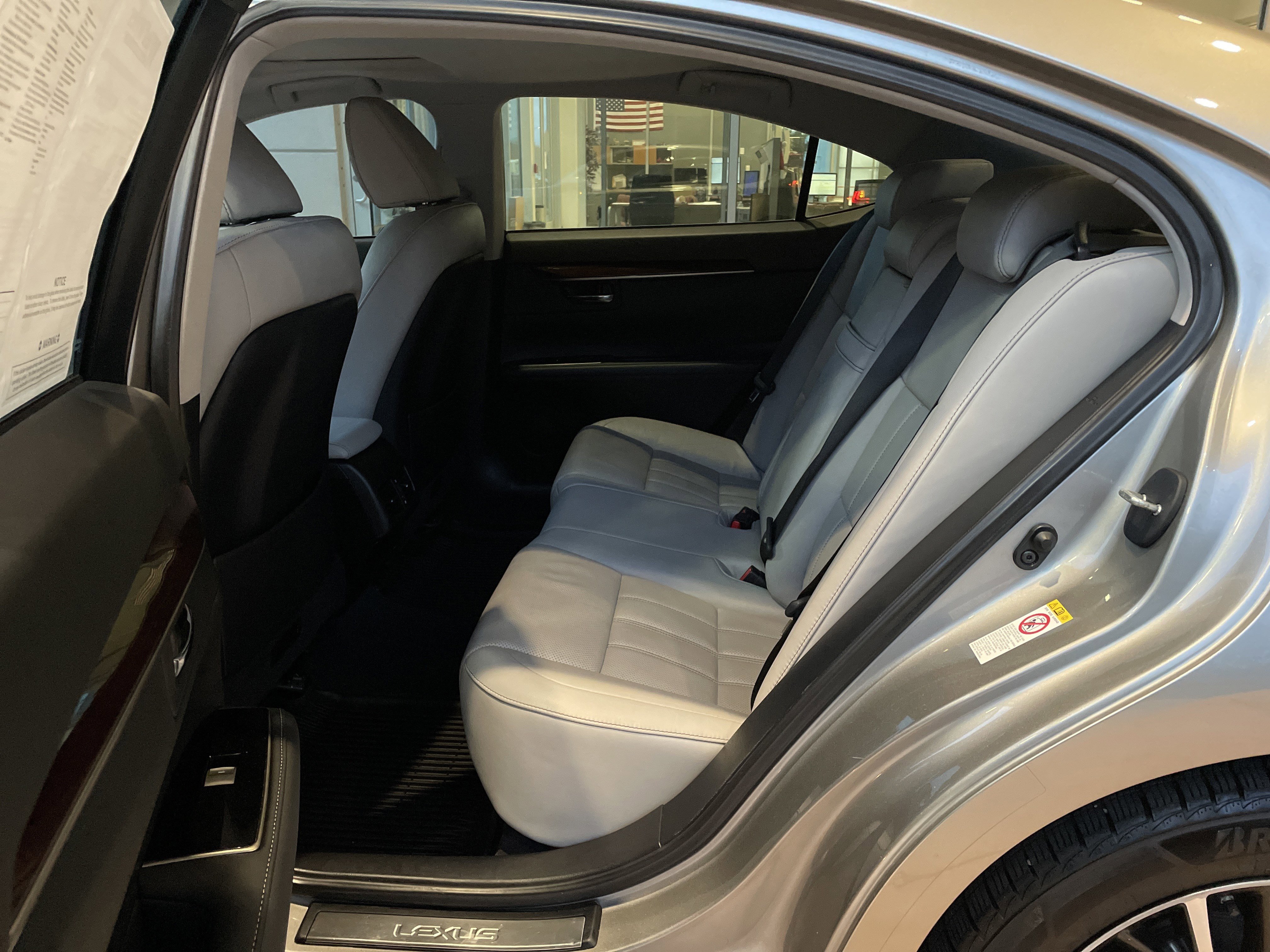 Used 2017 Lexus ES 350 image 18