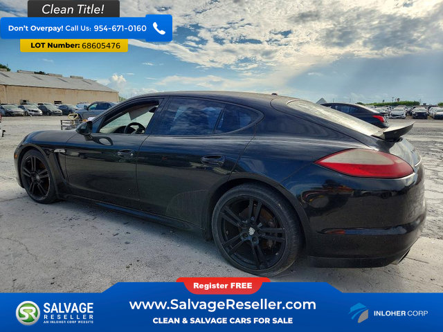 Used 2012 Porsche Panamera 4 image 3