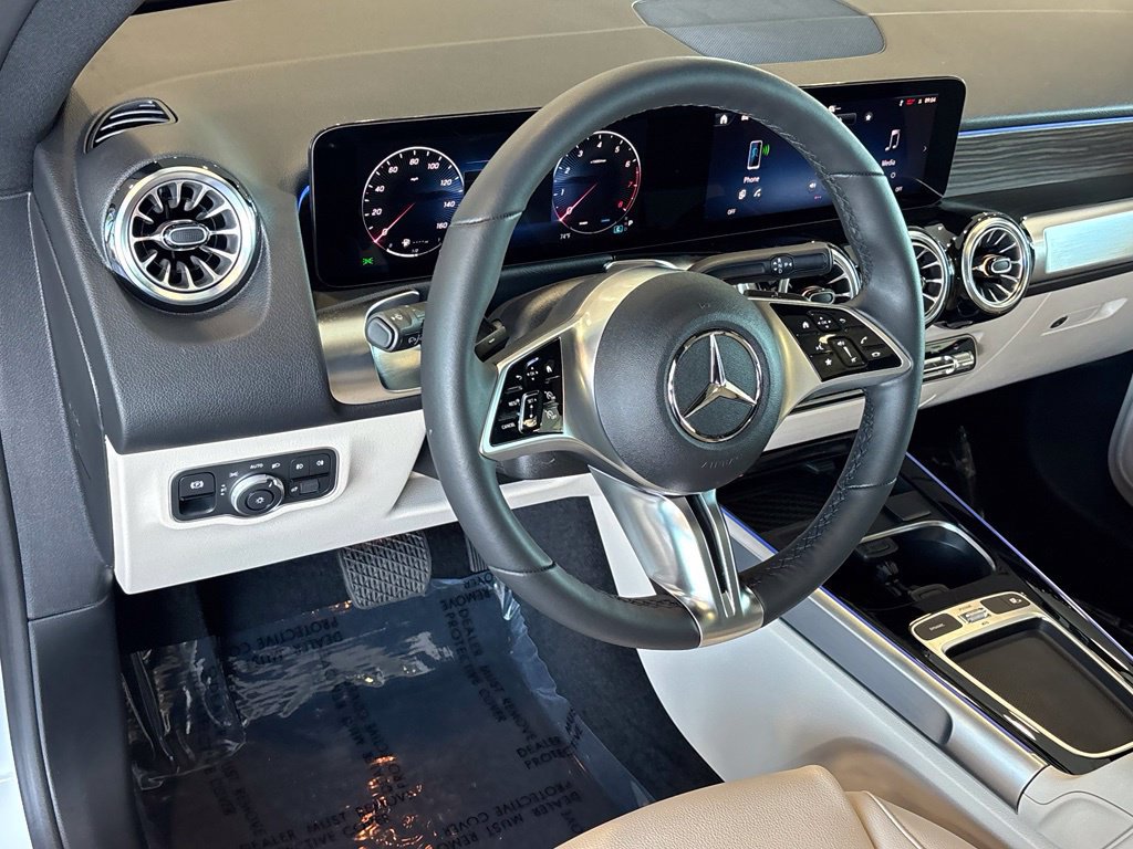 Certified 2026 Mercedes-Benz GLB 250 4MATIC image 16