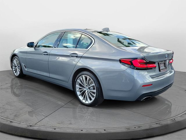Used 2023 BMW 540i w/ Premium Package image 4
