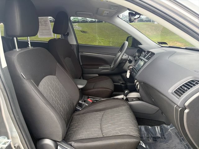 Used 2025 Mitsubishi Outlander Sport AWD image 26