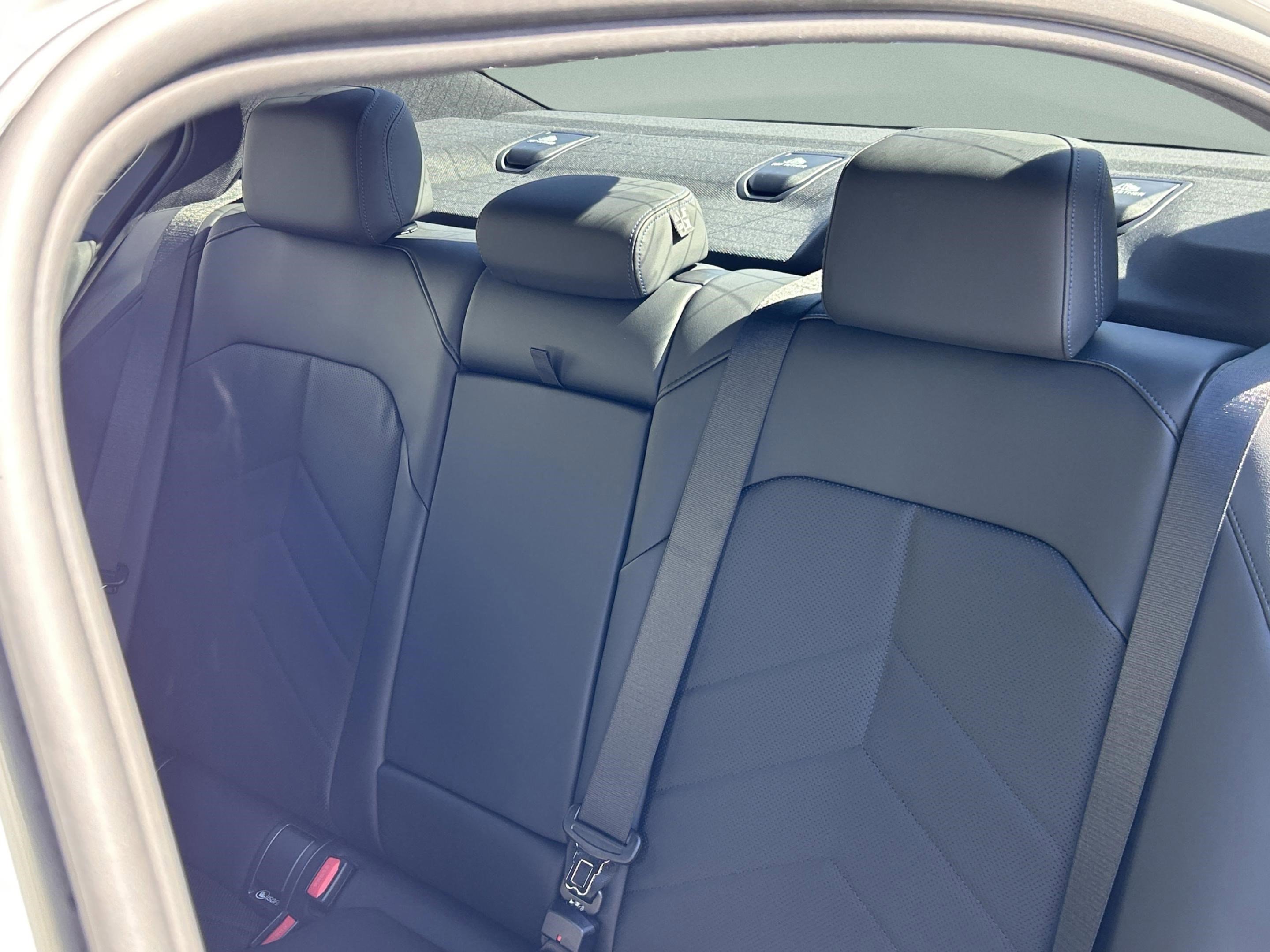 Used 2026 BMW i5 eDrive40 w/ M Sport Package image 17