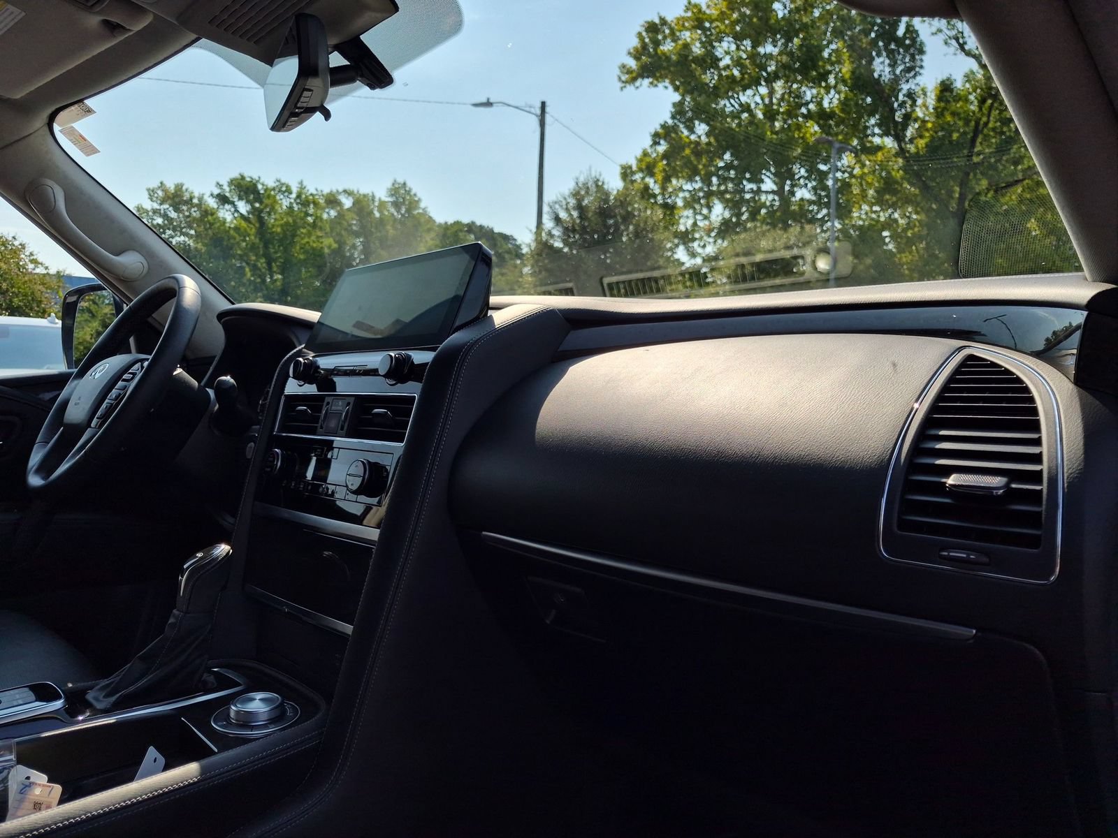 Used 2023 INFINITI QX80 Luxe w/ Cargo Package AWD/4WD image 42
