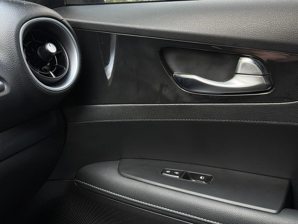 Used 2023 Kia Forte GT-Line w/ GT-Line Technology Package FWD image 33