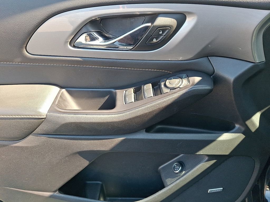 Used 2019 Chevrolet Traverse RS image 14