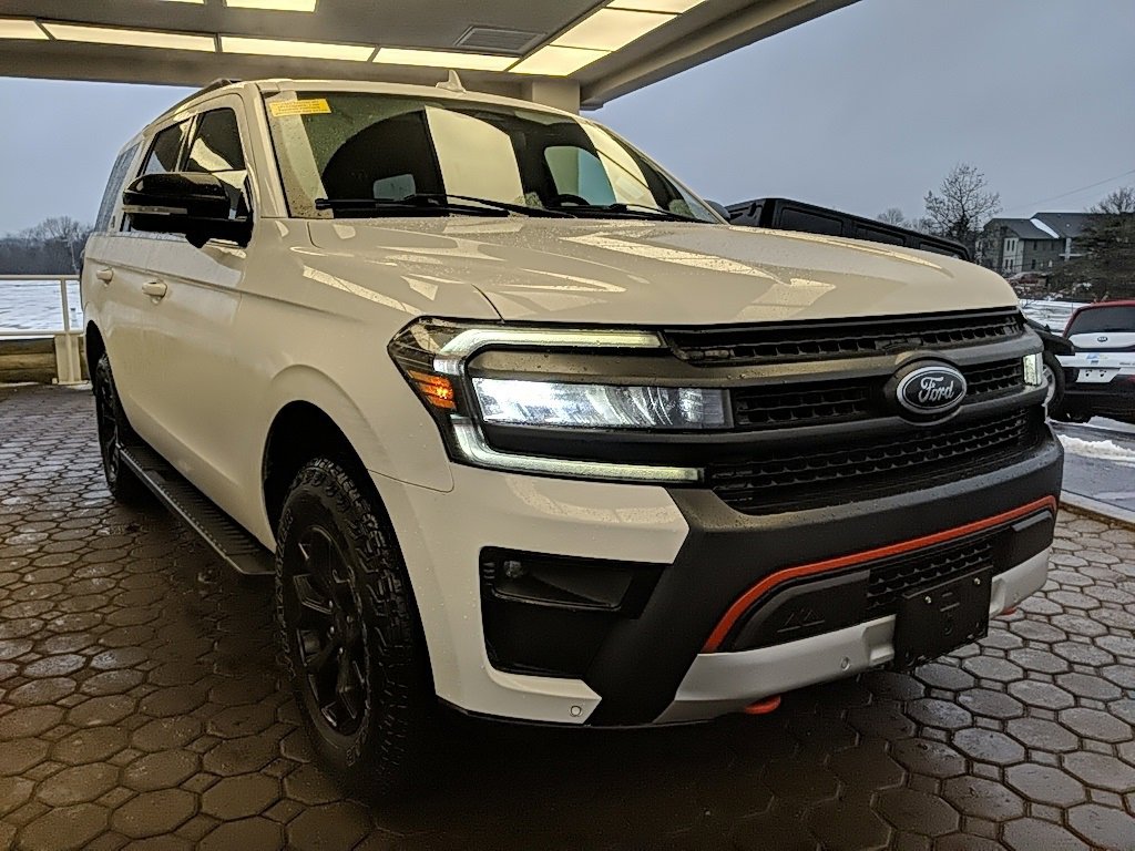 Used 2023 Ford Expedition Timberline image 3