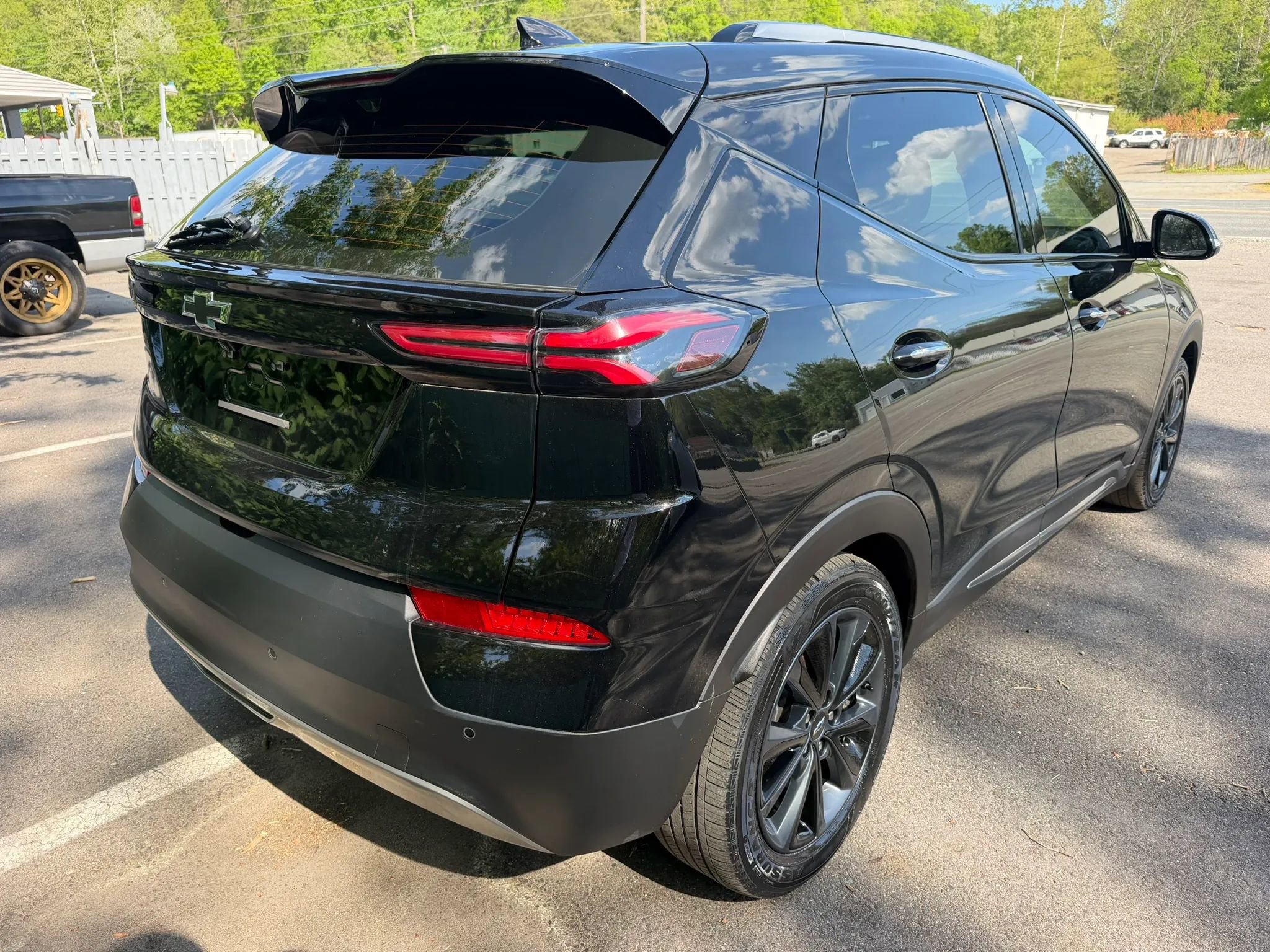 Used 2022 Chevrolet Bolt EUV Premier w/ Launch Edition FWD image 9